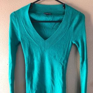 Express v-neck sweater Kelly green XS
